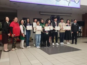 Read more about the article 亞特蘭大中華文化學校期末慶聖誕 師生同歡